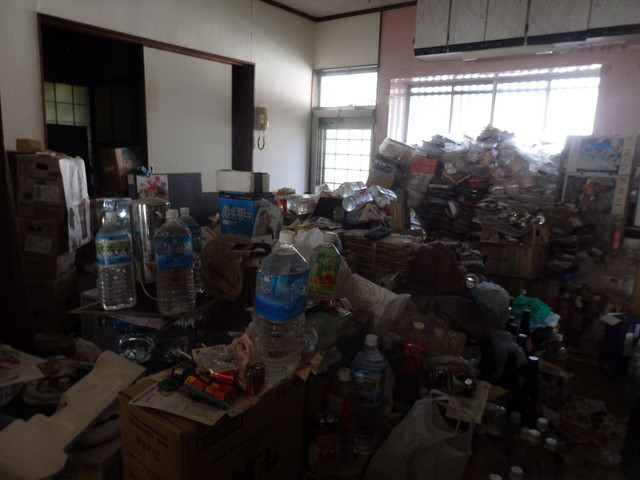 山口県光市にてゴミ屋敷清掃をさせて頂きました。