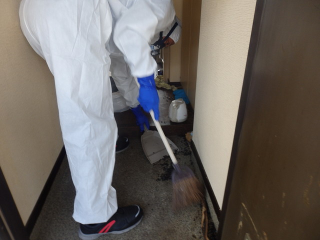 広島市安芸区にて特殊清掃をさせて頂きました。