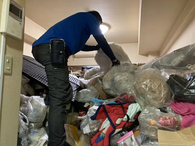 ゴミ屋敷清掃
