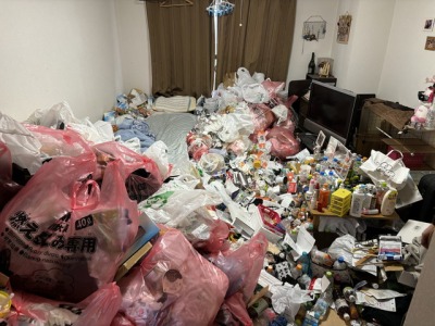 ゴミ屋敷の画像