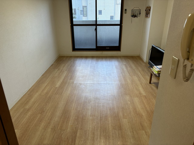 ゴミ屋敷清掃後の部屋の画像