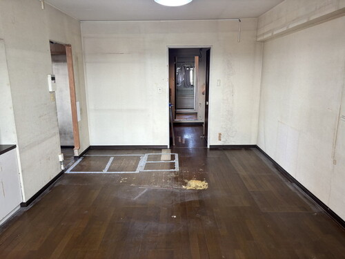 作業後のマンションの一室