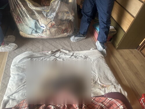 布団に汚れが付いている写真